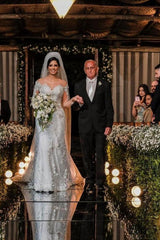 Luxury Long Sleeves Mermaid Off the shoulder Wedding Dress with Appliques Lace