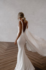 Jaylynn | Mermaid Deep V-Neck Backless White Wedding Dress