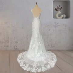 Mermaid Lace Illusion V Neck Sleeveless Backless Wedding Dress