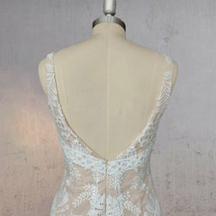 Mermaid Lace V Neck Appliques Wedding Dress