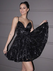 A-Line/Princess Lace Ruffles V-neck Sleeveless Short/Mini Homecoming Dresses