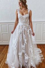 Modern Straps Sweetheart Wedding Dress with Appliques
