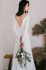 Modern V-Neck Long Sleeve Slit Wedding Dress