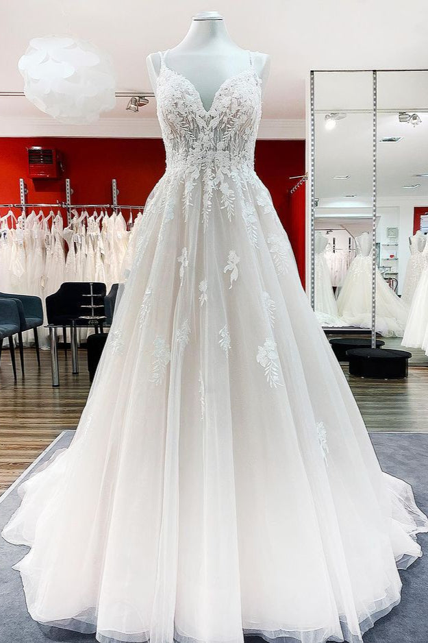 Bescheiden lange prinses v-neck tulle spaghetti riemen trouwjurk met kant