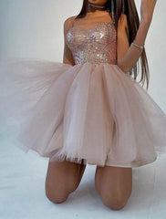 Ball Gown A-Line Sparkle & Shine Puffy Cocktail Party Prom Dress Spaghetti Strap Short Sleeve Knee Length Tulle with Sequin Tier 2025