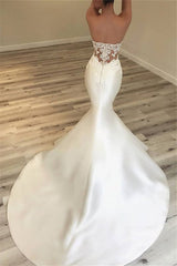 New Arrival V-Neck Sleeveless Summer Wedding Dress with Lace Applique