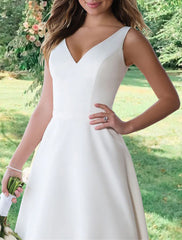 Wholesale Hall Open Back Simple Wedding Dresses A-Line V Neck Sleeveless Sweep / Brush Train Satin Bridal Gowns With Appliques