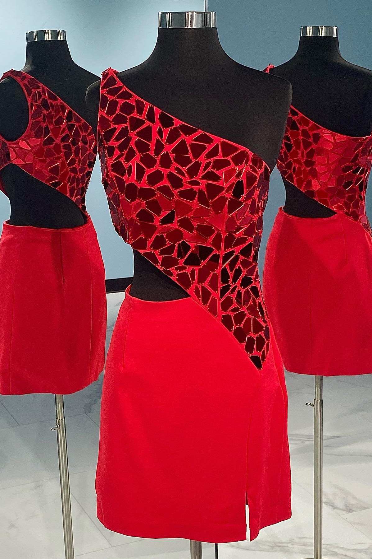 Red Cut Glass Mirror One-Shoulder Cutout Short Party Dress