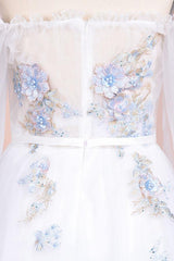 Off-the-Shoulder Appliques Tulle Wedding Dress