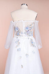 Off-the-Shoulder Appliques Tulle Wedding Dress