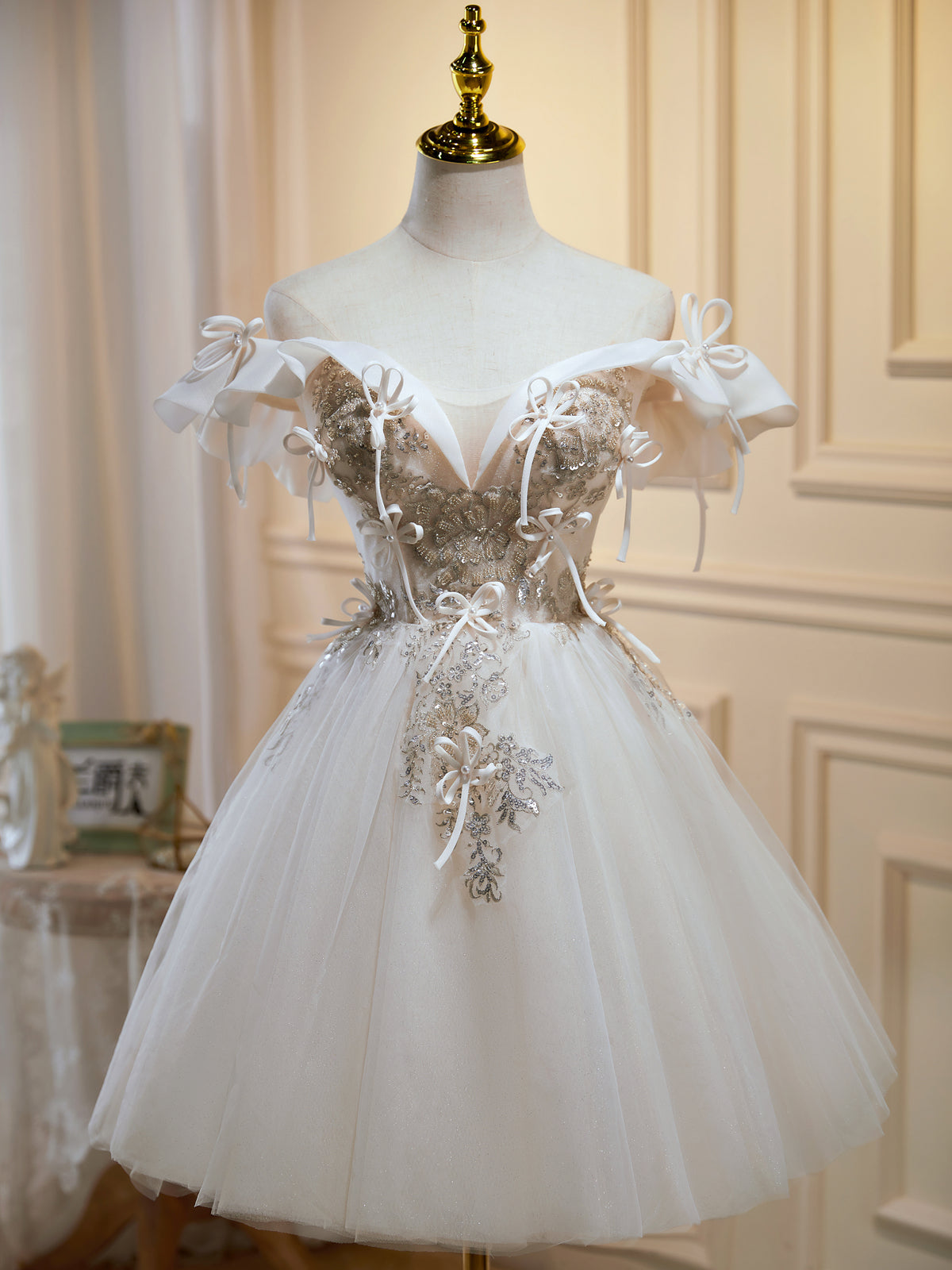 Hors de l'épaule Light Champagne Robes de bal floral, courtes robes de retour au champagne