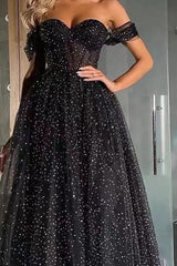 Off-The-Shoulder Sweetheart A-Line Beads Prom Dress With Tulle in Black