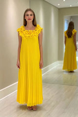 Off-the-Shoulder Yellow Ruffle Chiffon Mother of the Bride Dress