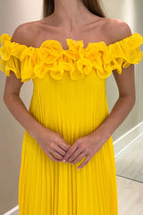Off-the-Shoulder Yellow Ruffle Chiffon Mother of the Bride Dress
