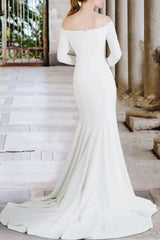 Leisure wedding dress in the lobby, off the shoulder long sleeved minimalist summer bride dress