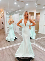 Olive Green Mermaid Satin Prom Dresses Plunging V-Neck Evening Dress FD2662