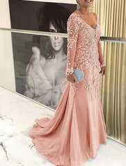 Mermaid / Trumpet Plus Size Curve Mother of the Bride Dresses Elegant Dress Formal Wedding Guest Sweep / Brush Train Long Sleeve V Neck Lace with Appliques