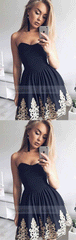 A-Line Sweetheart Short Black Homecoming Dress with Appliques Pleats