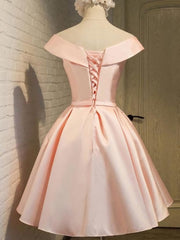 Robe de fête de la longueur du genou en satin rose, robe de retour à la maison