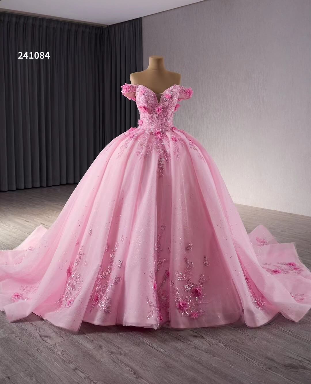 Pink Sparkly Lace Applique Wedding Gowns Off the Shoulder 3D Flower Quince Dress 241084