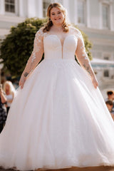 Plus Size A-Line Wedding Dress with Long Sleeves Romantic Tulle Bridal Gown