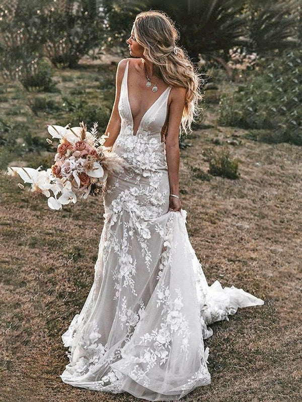 Wholesale Sheath/Column Tulle Chapel Train Applique Sleeveless V-neck Wedding Dresses