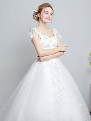 Princess Wedding Dresses Ivory Backless Bridal Dress Lace Applique V Neck Long Train Wedding Gown