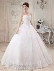 Princess Wedding Dresses Ivory Ball Gown Bridal Dress Strapless Sweetheart Lace Beaded Pleated Wedding Gown