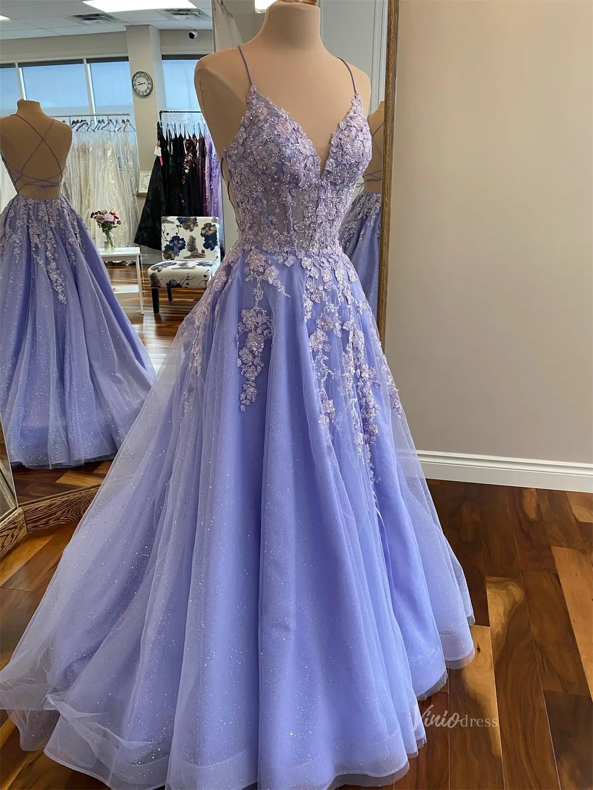 Lavender Sparkly Tulle Prom Dresses with Spaghetti Straps & V-Neck - FD5173
