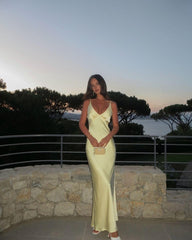Elegant Yellow Prom Dress Long Fitted Satin Mermaid Backless Formal Gowns