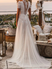 Beach Boho Wedding Dresses A-Line Illusion Neck Short Sleeve Court Train Lace Bridal Gowns With Appliques