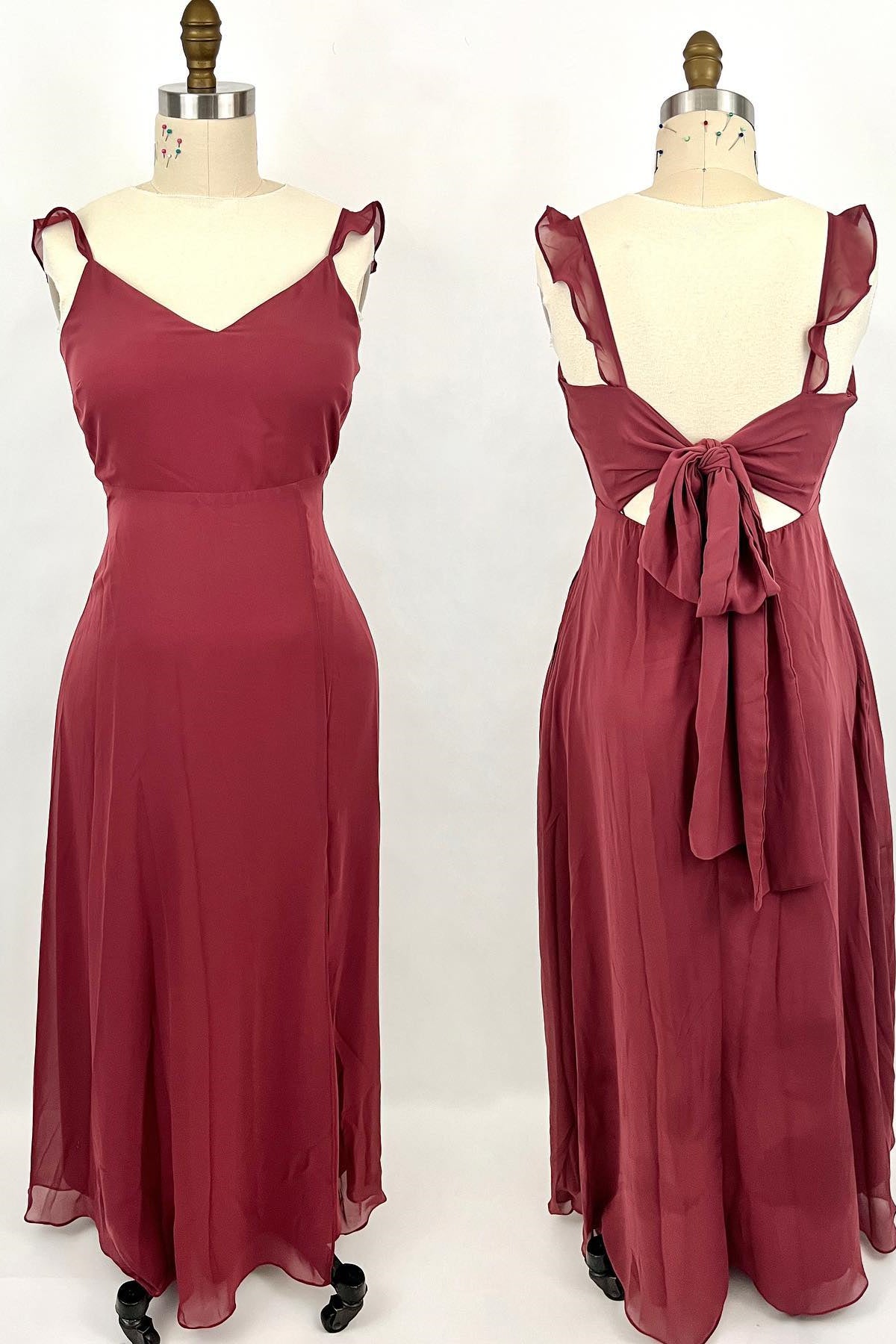 Burgondy Chiffon A-lijn lange bruidsmeisje jurk met ruches