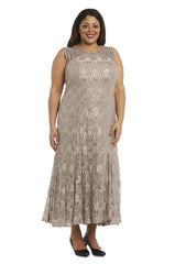 R&M Richards 3198W Long Formal Plus Size Lace Gown