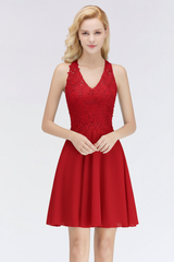 V-Neck Knee Length Floral Lace Birdesmaid Dresses