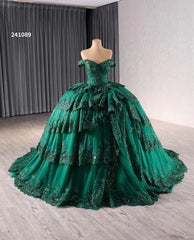 Red Sparkly Lace Applique Tiered Wedding Gowns Off the Shoulder Quince Dress 241089
