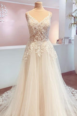 Romantische lange A-lijn spaghetti riemen appliques kant backless trouwjurk