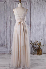Ruffle V-neck Floor Length Lace Wedding Dress