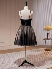 Robes de bal à lacets noires courtes, courtes robes de retour formelles en dentelle noire