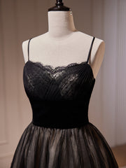 Robes de bal à lacets noires courtes, courtes robes de retour formelles en dentelle noire