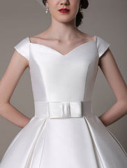 Short Ivory Wedding Dresses Satin Knee Length Bow Sash Retro Bridal Dress