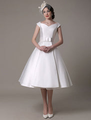 Short Ivory Wedding Dresses Satin Knee Length Bow Sash Retro Bridal Dress