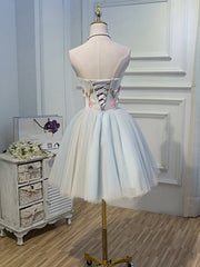 Robes de bal en tulle vert clair,