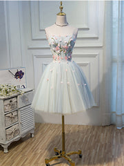 Robes de bal en tulle vert clair,