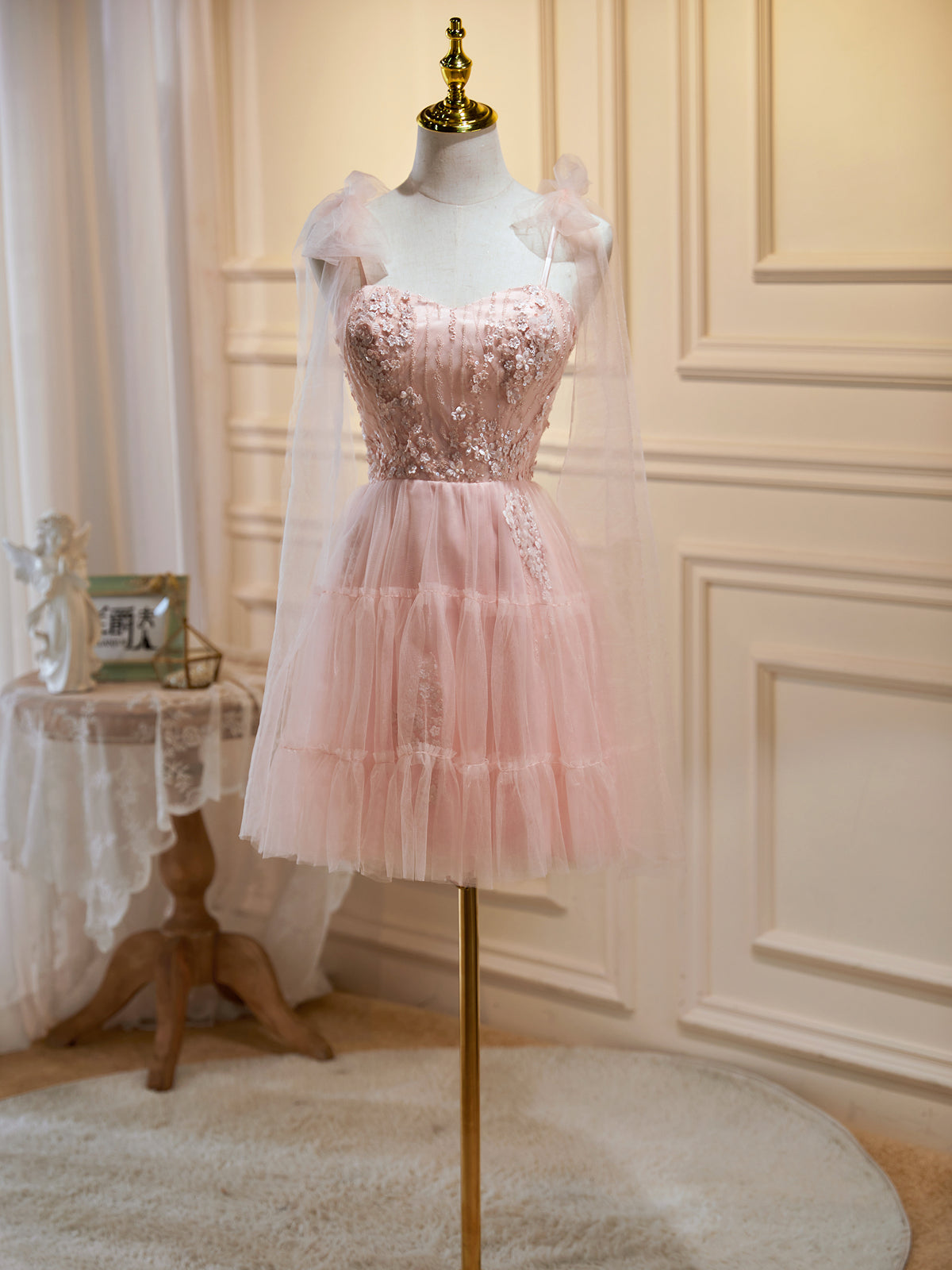 Robes de bal à floral rose courtes, robes de retour à la maison florale en tulle rose rose