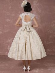 Short Wedding Dress Lace Champagne Vintage Bridal Dress Ball Gown Beading Backless Tea-Length Bridal Gown With Sash
