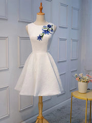 Robes de bal floral en dentelle blanche, courtes robes de retour à la maison florale blanche en dentelle blanche
