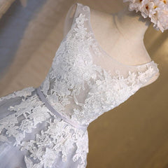 Robes de bal à dentelle courte gris argenté, robes de retour à la maison grise en dentelle courte