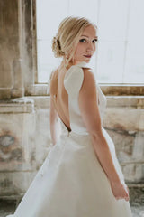 Simple Satin Wedding Dresses Plunging V-neck Bridal Dress VW1324