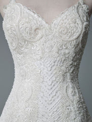 Simple Wedding Dress Lace V Neck Sleeveless Lace Mermaid Bridal Dresses With Train