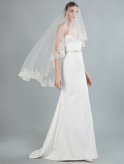 Simple Wedding Dress Sheath Sweetheart Neck Long Sleeves Beaded Bridal Dresses With Train Exclusive